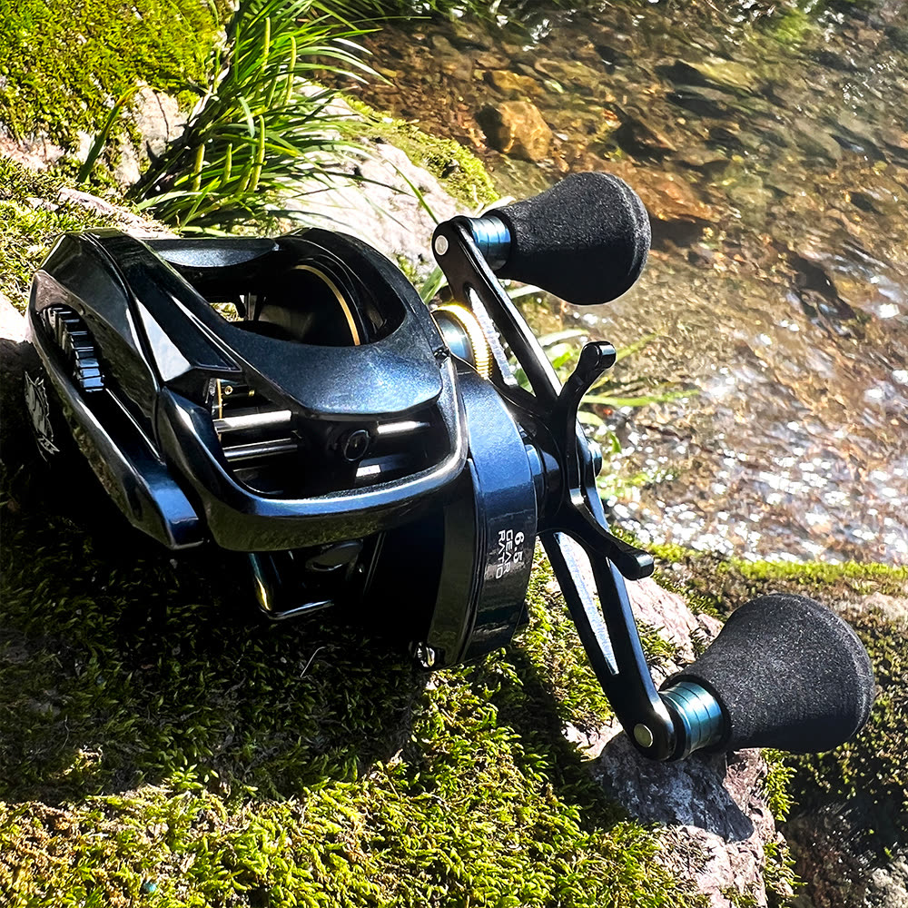 KATYUSHA KRX500 Baitcasting Reel Left/ Right Handle Saltwater - in the field
